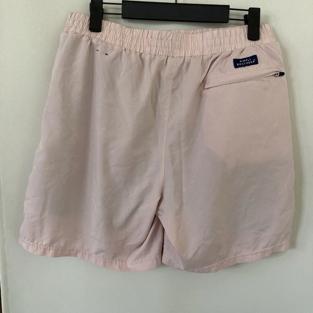 Simply Southern Men's Medium Pink Floral Lined‎ Athletic Work Out Casual Shorts